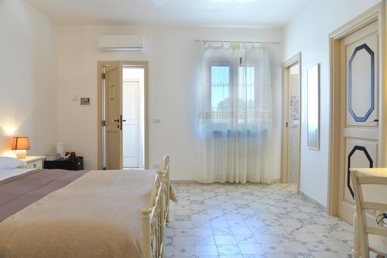 Masseria Peppeturro Cisternino Exterior photo